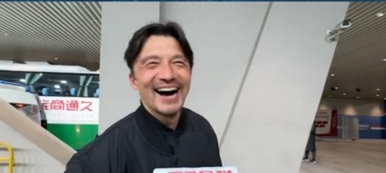 帶孩子和帶球隊(duì)哪個更累？謝暉笑言：都累，但帶孩子更累